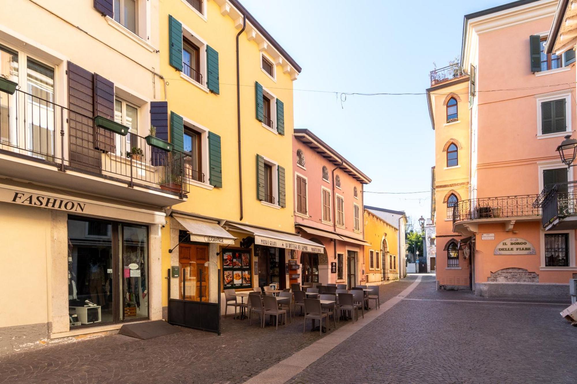 La Casa In Paese Hotel Peschiera del Garda Ngoại thất bức ảnh