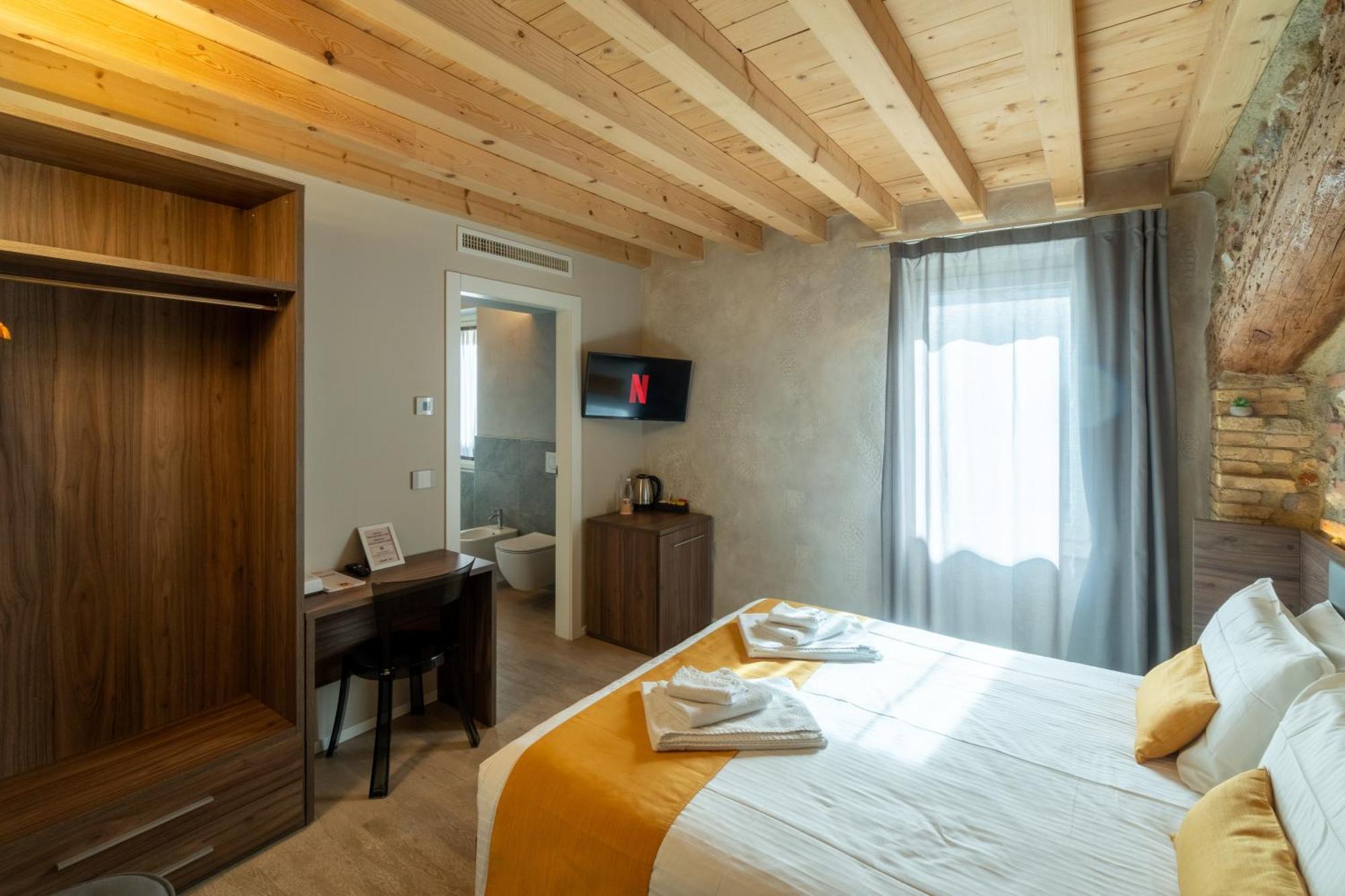 La Casa In Paese Hotel Peschiera del Garda Ngoại thất bức ảnh
